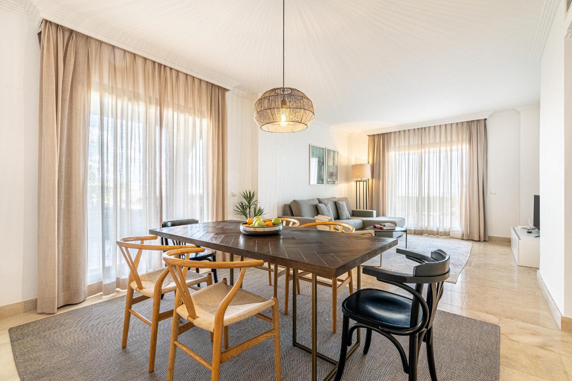 Large 3-Bedroom Nestled In Golf Paradise Estepona Exterior foto